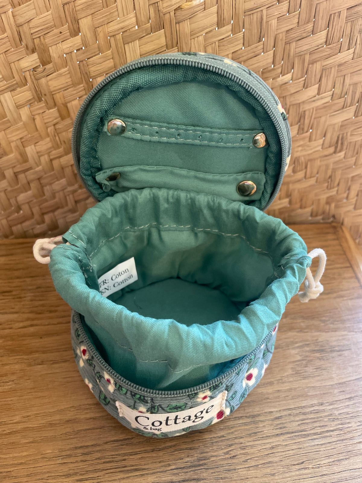 Boîte à bijoux de voyage matelassée fleurie