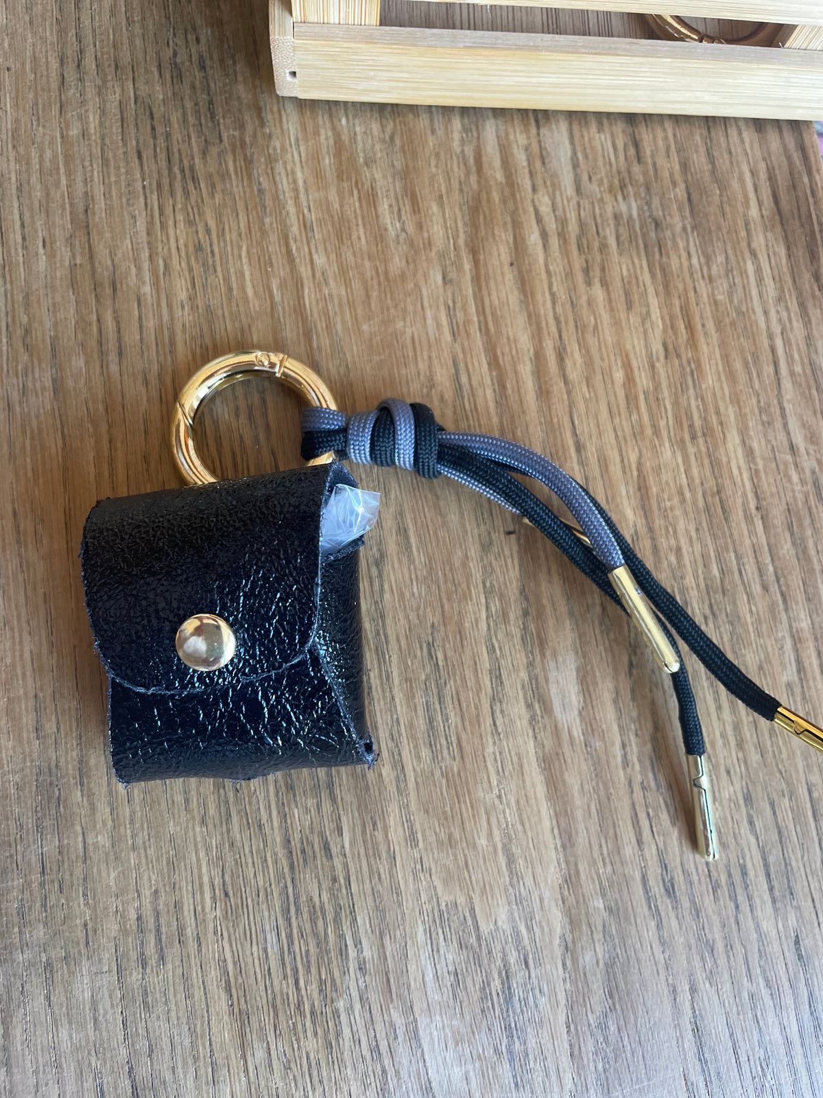 Porte-écouteurs en cuir