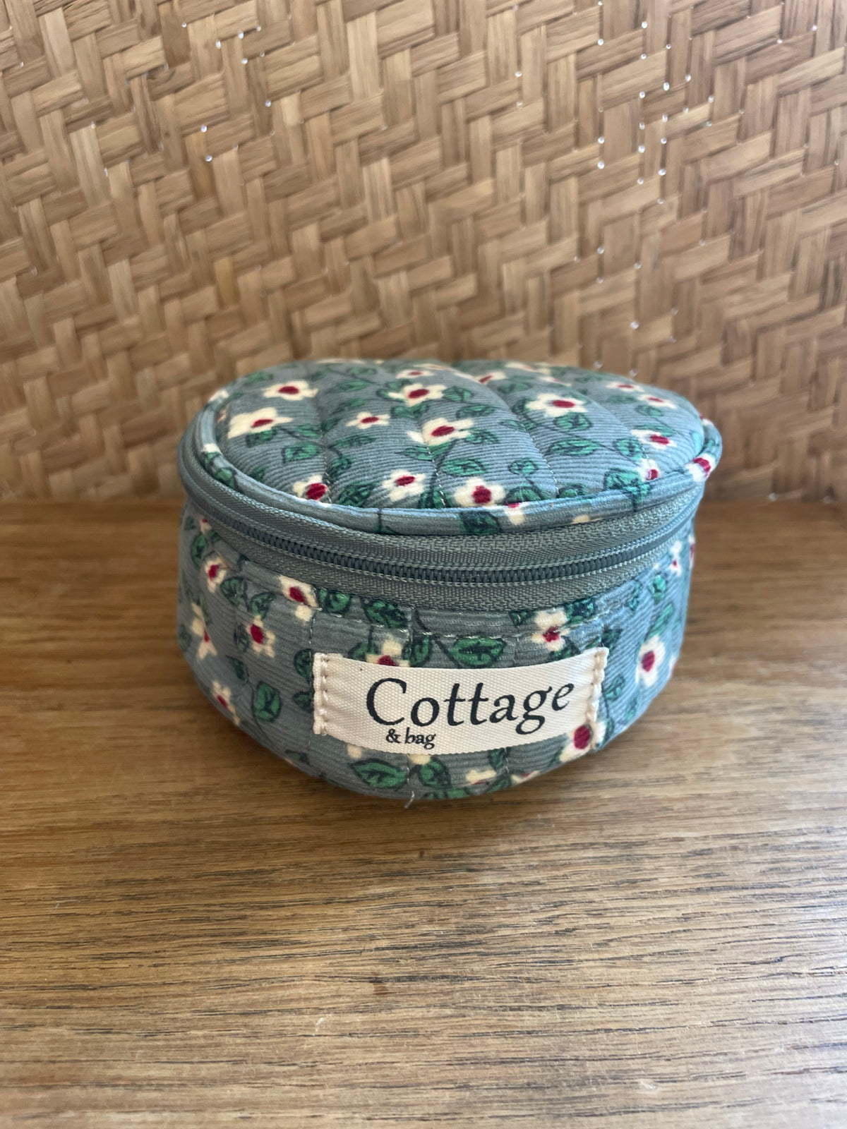 Boîte à bijoux de voyage matelassée fleurie