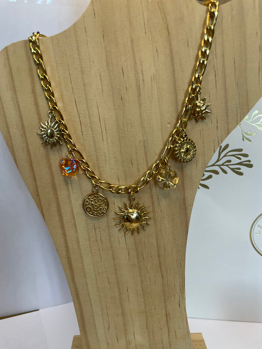 Collier Soleil Doré Tendance – Breloques Bohème Chic & Charms
