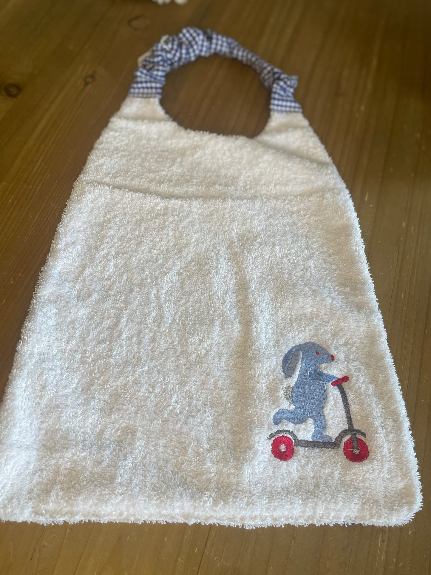 Bavoir élastique enfant – Fait main par Décousette dans l’Atelier
